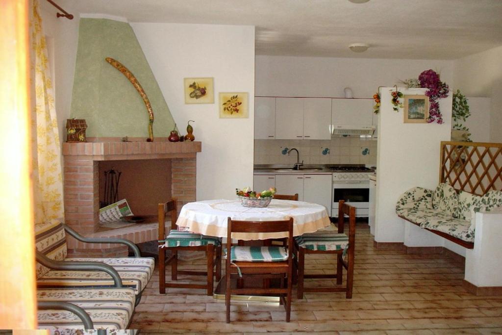 Casa A 300Mt.Dal Mare Calasinzias, 6 Letti, Ac, Pets Welcome, Wi-Fi Free Cala Sinzias Exterior photo